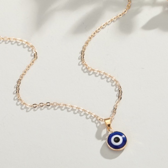 HP 🎉 Urban Outfitters Lucky Evil Eye Necklace - Picture 1 of 1